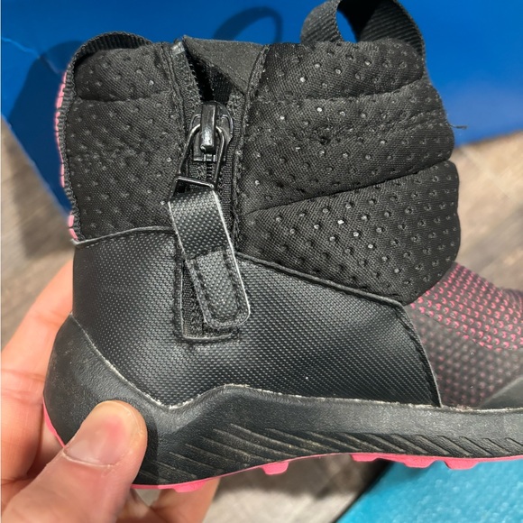 Adidas winter booties - Picture 2 of 4